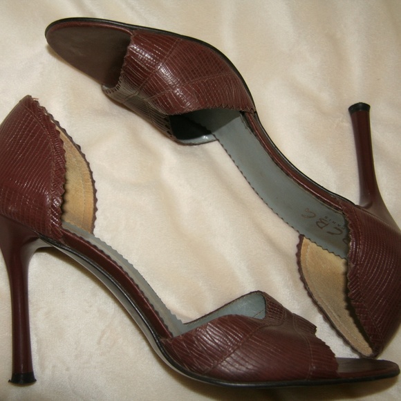 BCBG BROWN OPEN TOE HEEL SIZE 8.5 - Picture 4 of 4